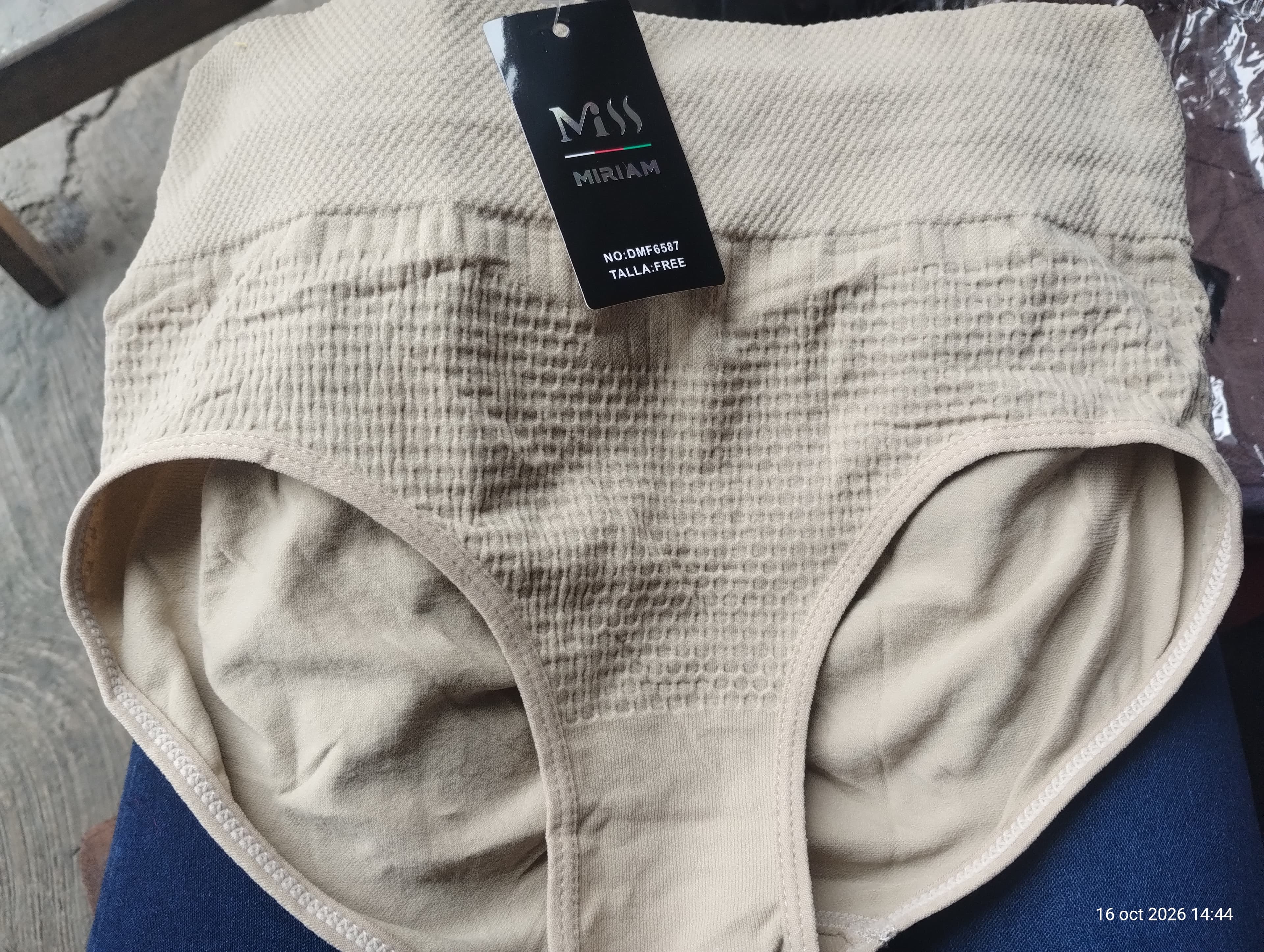 Pantaleta tipo faja calzón de cintura alta Miriam DMF658T